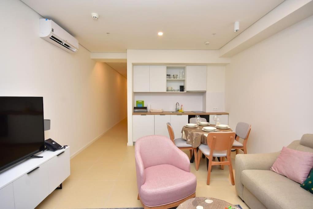 Brand New ! Seaside Apt With Poolview & Parking Budva Bagian luar foto